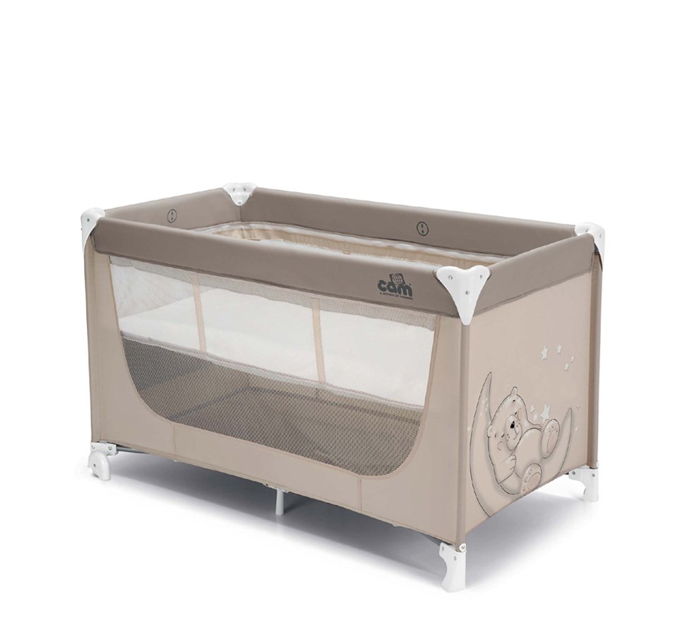 Travel Cots: ideal for holidays and staying with grandparents